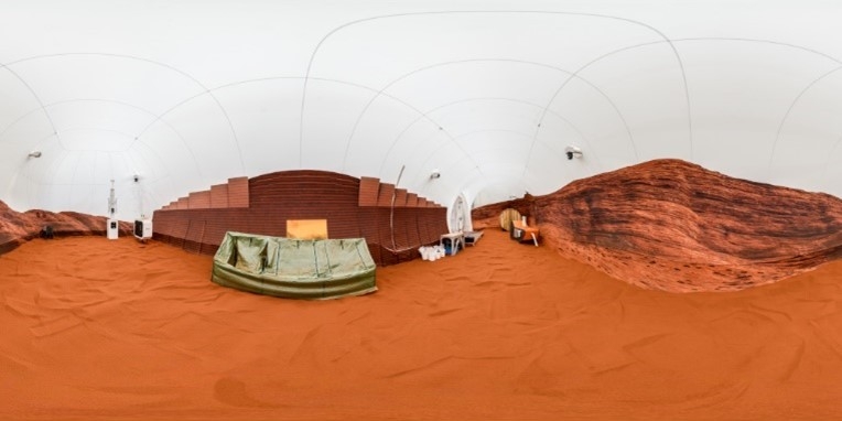 실험 우주인들이 가상현실(VR) 시뮬레이션으로 보는 주변 환경. /NASA