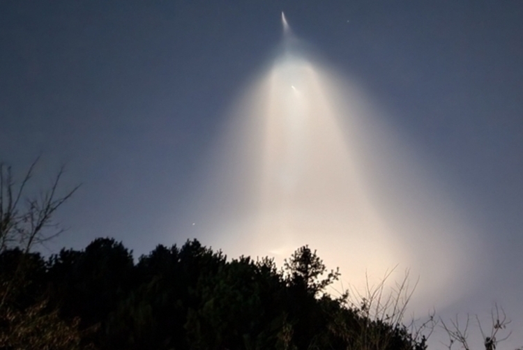 한국 상공에 UFO? <br>전국이 화들짝 [영상]
