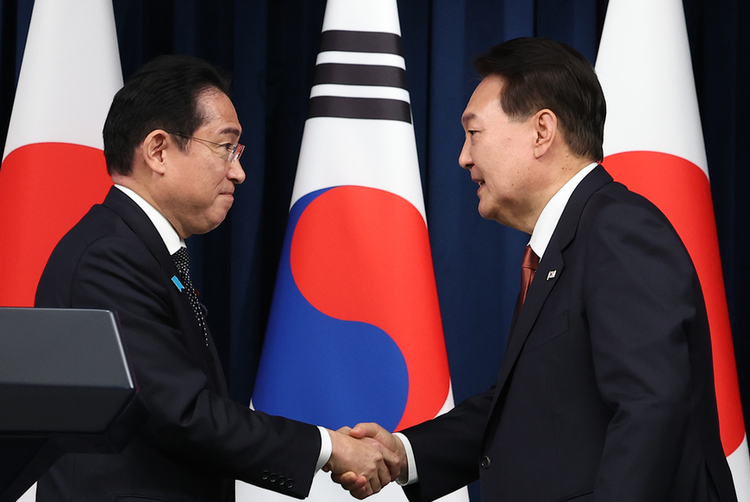 尹 "우주·AI·미래소재 <br>일본과 공동연구"