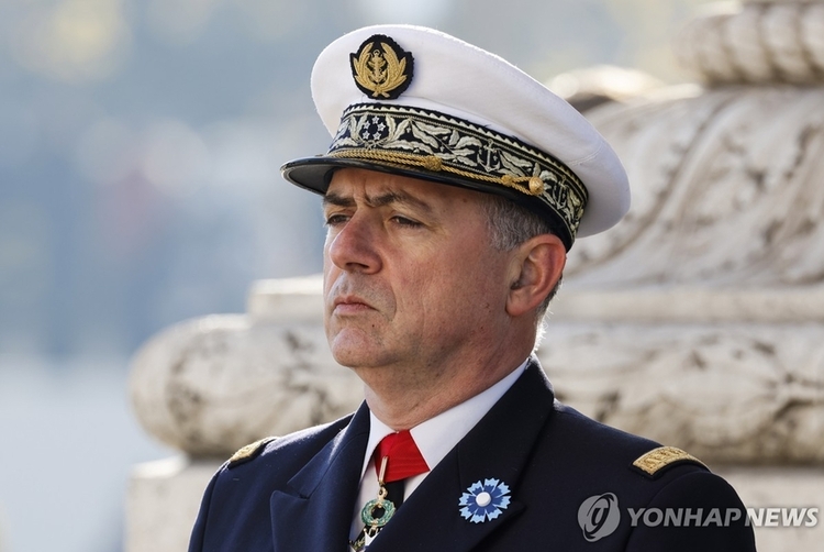 나토 전력사령관 "유럽 우주경쟁 뒤처져... 소형위성 개발 시급"